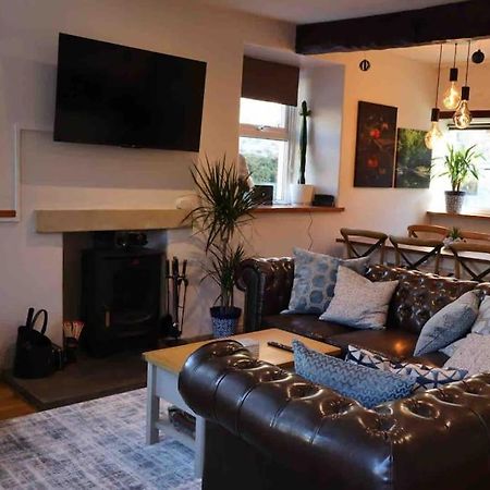 Charming Dog-Friendly Yorkshire Dales Cottage, Austwick エクステリア 写真