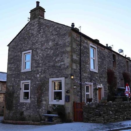 Charming Dog-Friendly Yorkshire Dales Cottage, Austwick エクステリア 写真