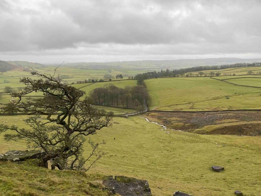 Charming Dog-Friendly Yorkshire Dales Cottage, Austwick エクステリア 写真
