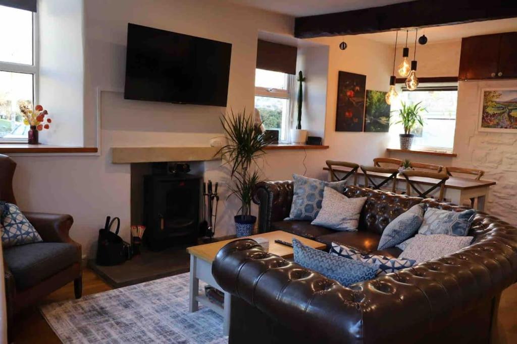 Charming Dog-Friendly Yorkshire Dales Cottage, Austwick エクステリア 写真
