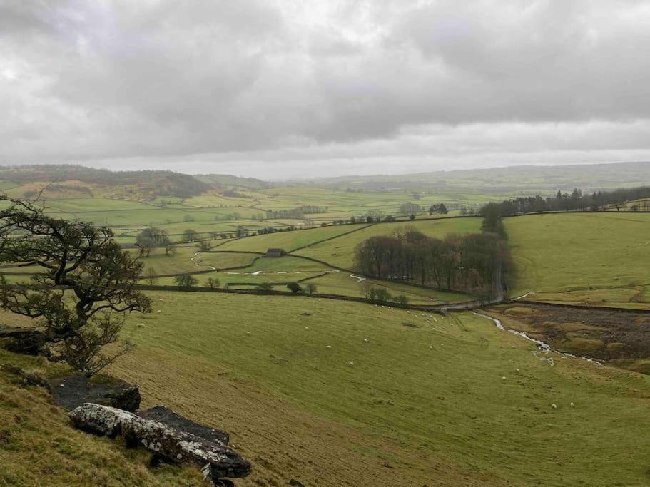 Charming Dog-Friendly Yorkshire Dales Cottage, Austwick エクステリア 写真