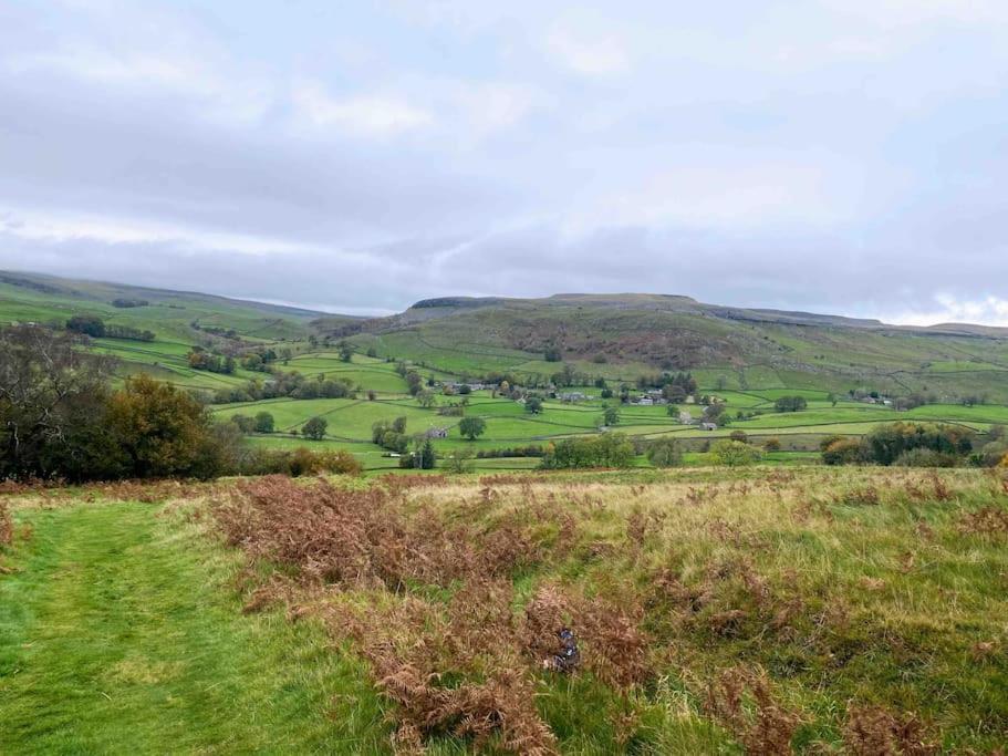 Charming Dog-Friendly Yorkshire Dales Cottage, Austwick エクステリア 写真