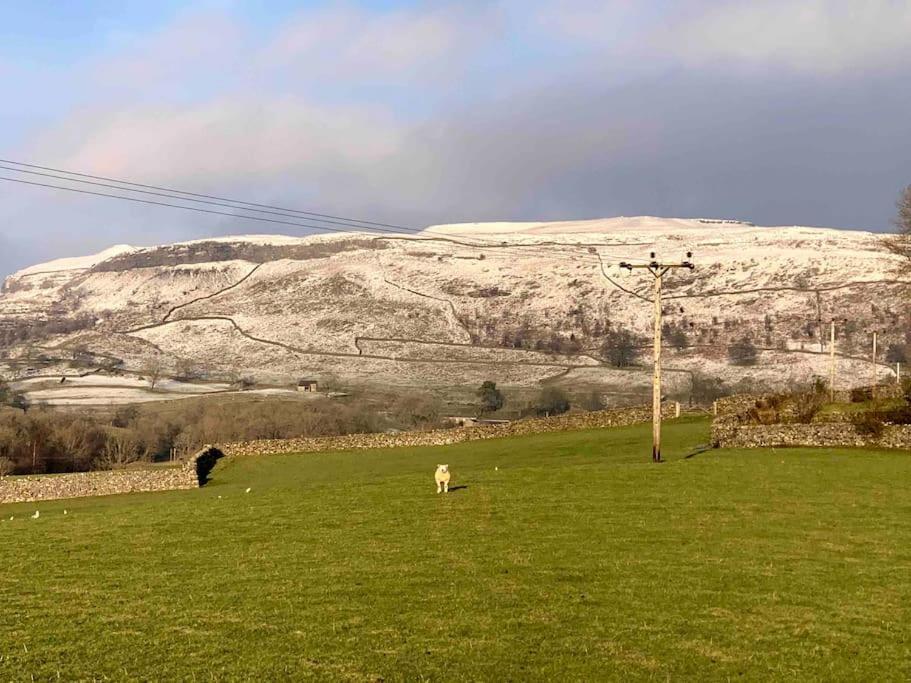Charming Dog-Friendly Yorkshire Dales Cottage, Austwick エクステリア 写真