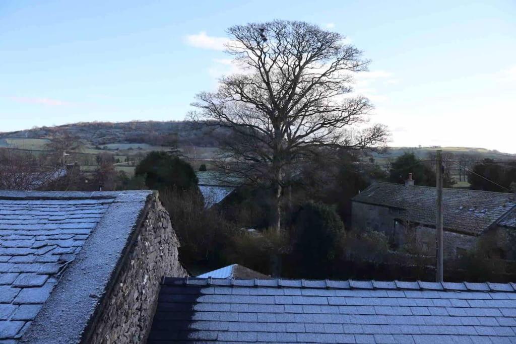 Charming Dog-Friendly Yorkshire Dales Cottage, Austwick エクステリア 写真